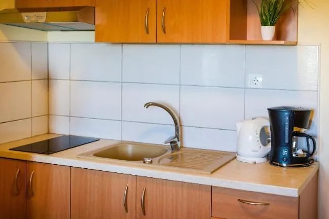 Apartments Elvir Vrsi 0*,